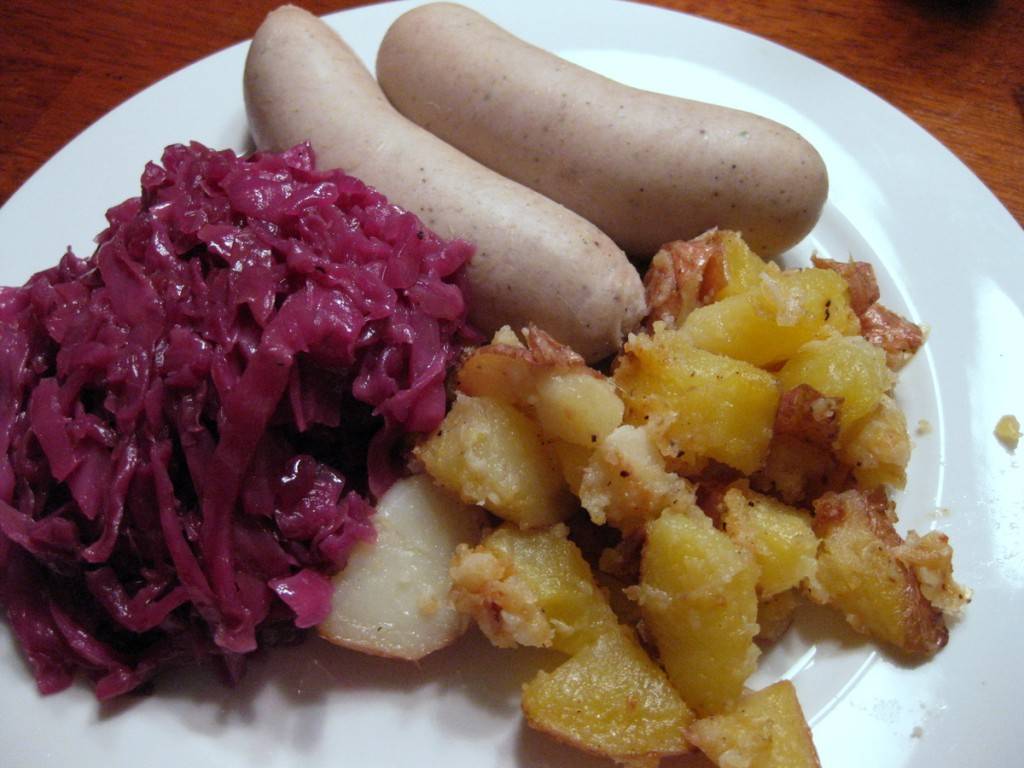 Weisswurst, blaukraut, and potatoes… oh my!