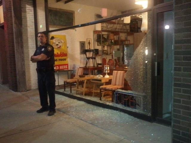 Furniture Lounge window smashed in – UPDATE