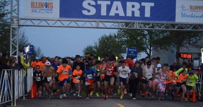 Runners with a Cause: Illinois Marathon weekend participants support local charities