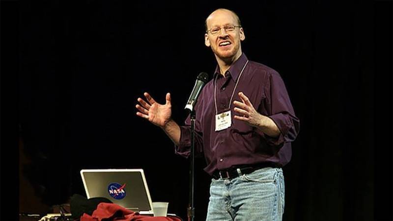 Astronomer Phil Plait to speak at the Champaign Public Library