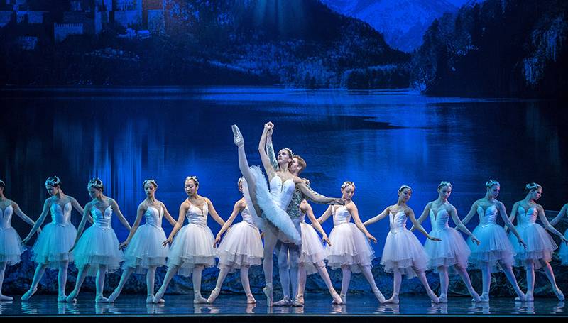 CU Ballet’s Swan Lake spins a tale of beauty, struggle, and loss