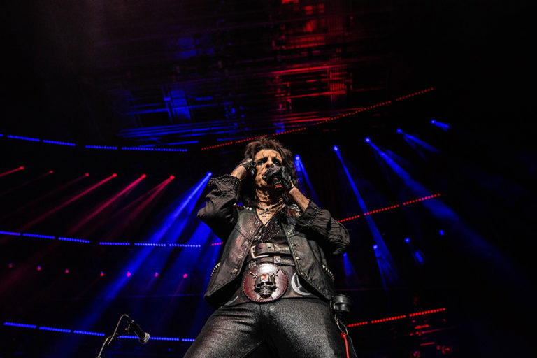 Alice Cooper Delivered A Rousing Performance In Champaign Alice Cooper